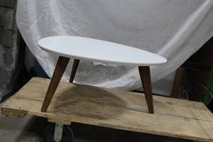 lot 455 image: End Table Triangle Shape 3-leg White 36Lx35Wx15H