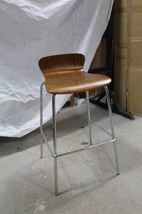 lot 572 image: Metal Bar Stool with Curved Wood Seat 19Wx20Dx35H