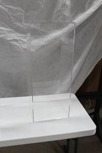 lot 600 image: Acrylic Display Clear 12Lx12Wx30H