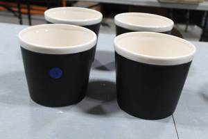 lot 740 image: Lot of (4) Decorative Pot BlackWhite 7Dx6H