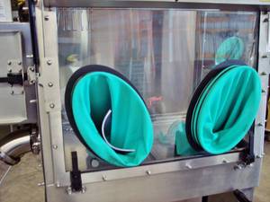 WOW ONE JUST SOLD ONLINE FOR $4000&nbspGermfree LFGI-3USP Laminar Flow Glove Box Isolation Chamber Fume Hood with Gloves - Excellent Working Condition