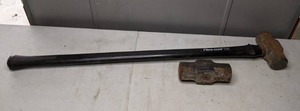 lot 59 image: 36 Fibre-Core Sledgehammer w Replacement Head
