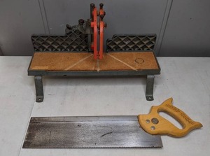 lot 25 image: Miter Box and Craftsman Saw