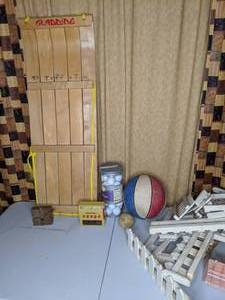 lot 270 image: Vintage Toys