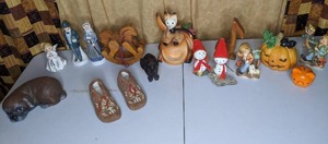 lot 251 image: Vintage Decorative Figurines (16)