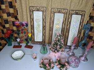 lot 231 image: Garden Themed Bric-a-Brac & Decor