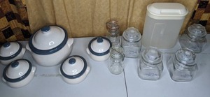 lot 203 image: Glass, Ceramic & Plastic Kitchen Storage