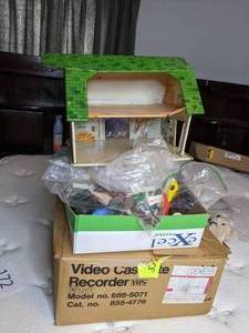 lot 172 image: Vintage Toys Marx Happy Time Barn & Others