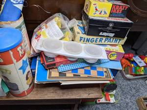 lot 174 image: Toy Lot Lincoln Logs, Ringa Majigs, Block City, etc.