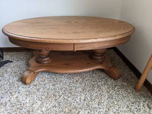 lot 183 image: Oval Oak Coffee Table