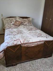 lot 158 image: Vintage Art Deco Standard Bed Frame with Bedding