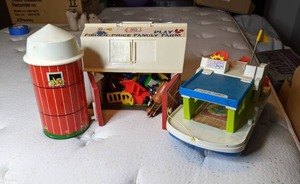 lot 171 image: Vintage Fisher Price Family Play Farm & Happy Houseboat