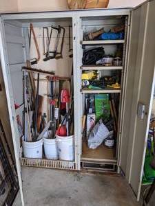 lot 129 image: Metal Storage Cabinet w Contents Garage Items