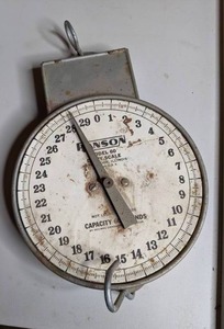 lot 374 image: Vintage Hanson Model 60 Dairy Scale