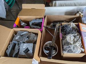 lot 320 image: Lot of Fencing Material