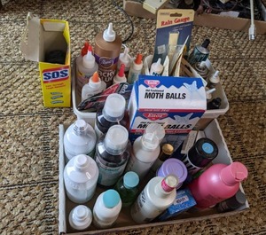 lot 141 image: Miscellaneous Household Supplies