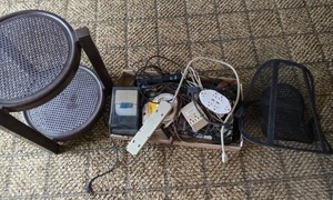 lot 142 image: End Table & Power Cords