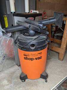 lot 405 image: 16 Gallon WetDry Shop Vac