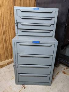 lot 411 image: Adrian Steel Eight Drawer Metal Tool Chest