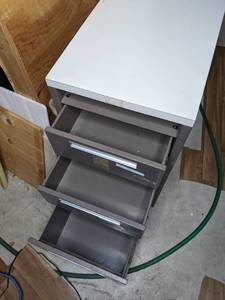 lot 421 image: Three Drawer Metal Utility Cabinet