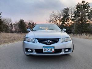 lot 1 image: 2004 Acura TSX