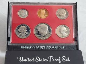 Uncirculated 1980 United States Proof Set