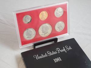 Uncirculated 1981 United States Proof Set