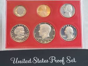 Uncirculated 1981 United States Proof Set