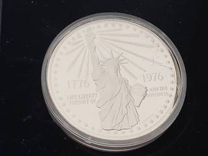 1976 Silver Proof Life Liberty & and Pursuit of Happiness Dollar Size Coin in Case