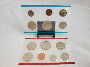 1980 U S Mint Uncirculated Philadelphia & Denver Mint Sets