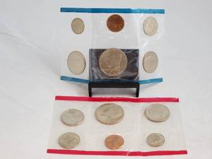 1979 U S Mint Uncirculated Philadelphia & Denver Mint Sets