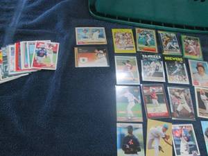 lot 522 image: 40 Baseball Star Cards...