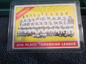lot 535 image: 1966 New York Yankees Teaam Card...