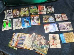 lot 540 image: 30 Football Insert Cards...
