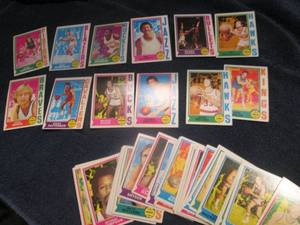 lot 551 image: 1974-75 Topps Basketball Cards...
