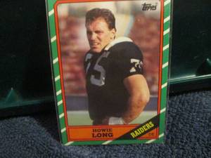 lot 560 image: 50 Howie Long Cards...