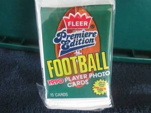 lot 591 image: 9 1990 Fleer Football Card Packs...
