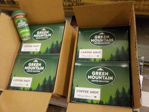 lot 115 image: 4 -6 packs Green Mountain 2 oz Bott...