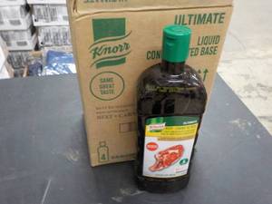 lot 125 image: 4 - 32 oz Bottles Knorr Beef Liquid...