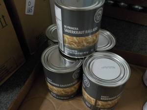 lot 131 image: 5 - 27 oz Cans Monarch Fancy Shredd...
