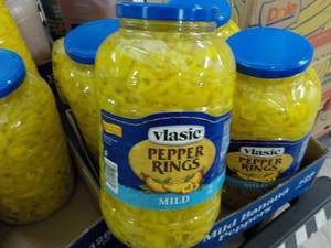 lot 163 image: Gallon Jars Vlasic Pepper Rings Mil...