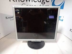 lot 66 image: NEC 19 Multisync 90GX (includes power)