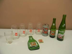 lot 27 image: VINTAGE COLLECTION OF POP ITEMS - SEE PICTURES