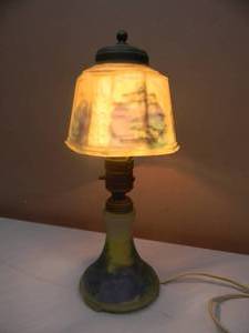 lot 34 image: VINTAGE REVERSE PAINTED DESK LAMP - NICE - RARE - SEE PICTURES