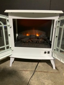 HAMPTON BAY LEGACY 1,000 SQ.FT. PANORAMIC INFRARED ELECTRIC STOVE IN WHITE. SEE PICTURES