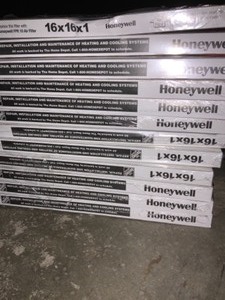 (QT 17) HONEYWELL 16 X 16 X 1 ELITE ALLERGEN PLEATED FPR 10 AIR FLITER. SEE PICTURES