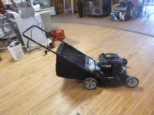 Yard Machine Push Lawn Mower with Bagger