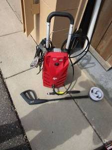 Dirt Devil 2000 Electric Pressure Washer With Nozzle & Washing Attachment