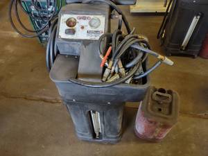 lot 5 image: Wynns Transmission Flusher, Works...