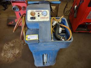 lot 8 image: Wynns Powerflush Coolant Flusher, ...